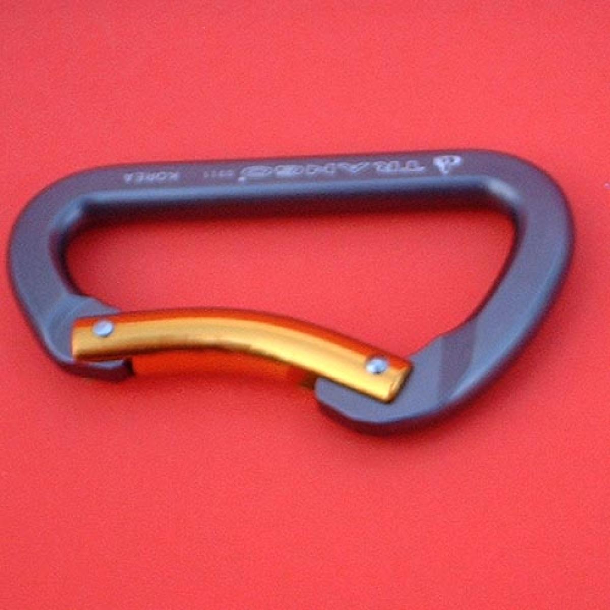Omega Bent Gate Carabiner